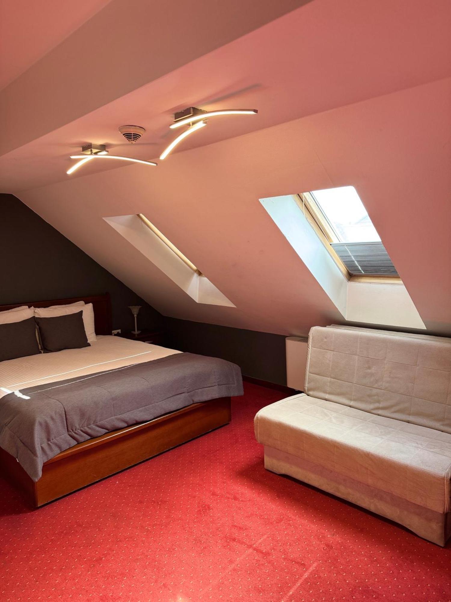 Hotel Astra 4*